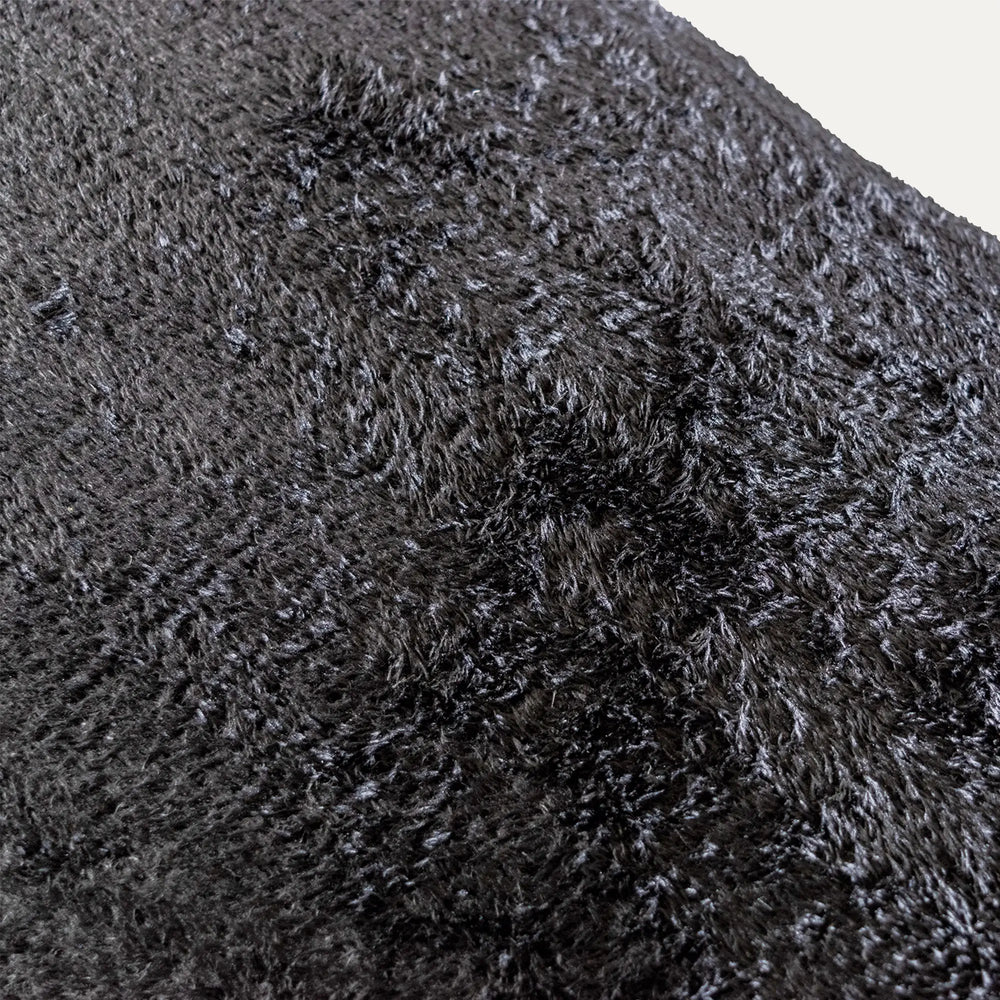 Almohada Invernal Alpes Negro ABRAZABLE